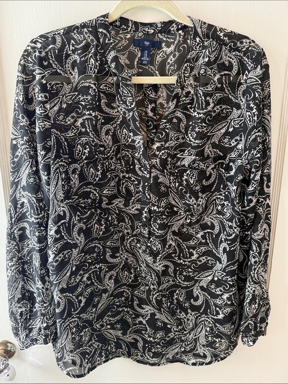 GAP Black & White Paisley Split-Neck Blouse
